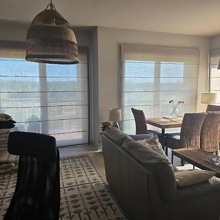 Apartgolf Sobienie Krolewskie شقة Sobienie Szlacheckie