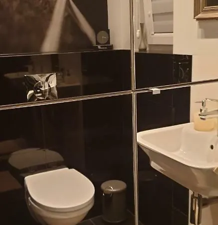 Apartgolf Sobienie Krolewskie アパート *