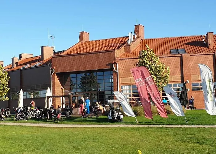 Apartgolf Sobienie Krolewskie Appartement *
